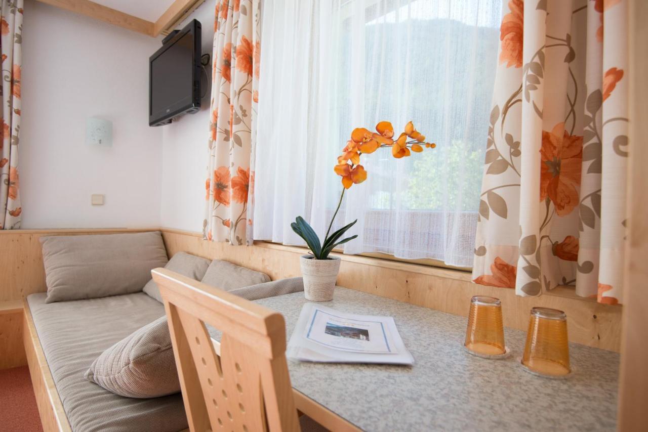 Pension Bergwelt Neustift im Stubaital Habitación foto